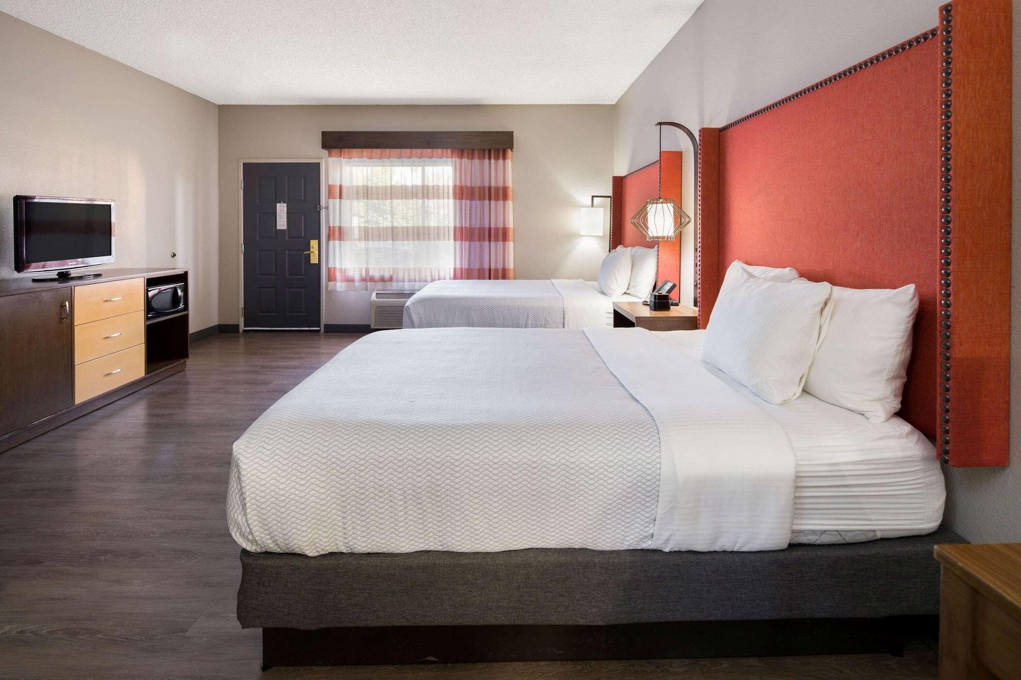 Hotel La Quinta By Wyndham Orange County Airport Santa Ana Exterior foto